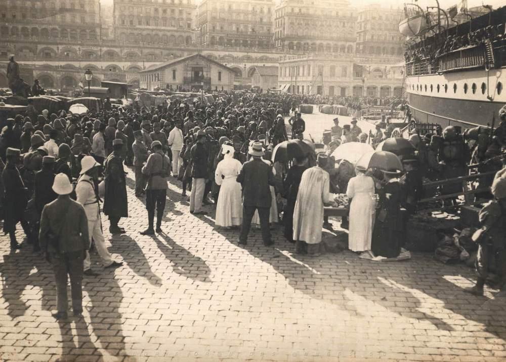 3 -1915 LE DEPART POUR LES DARDANELLES N01 PORT D ALGER.JPG